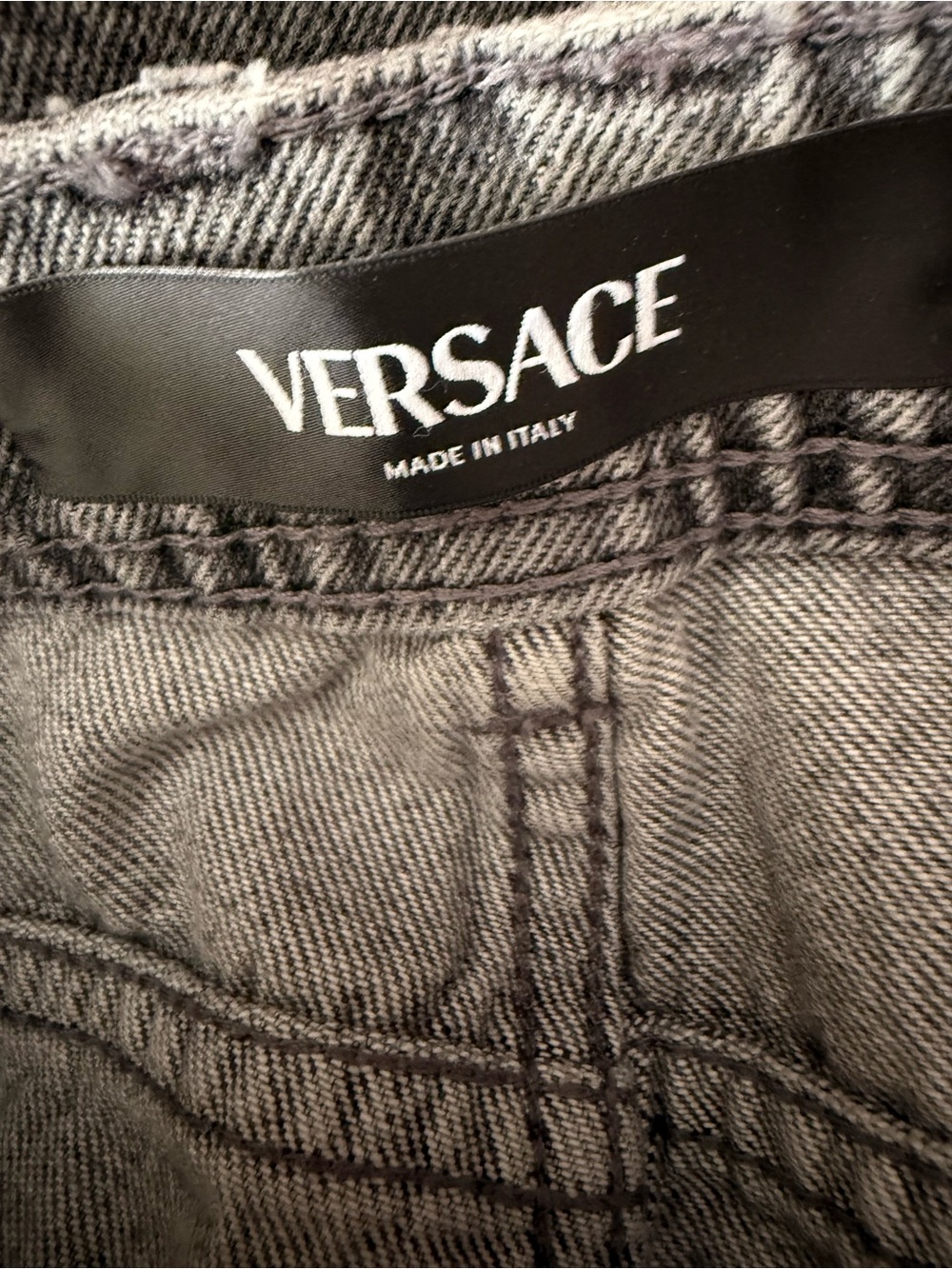 Versace Women's Stonewashed Jeans Size 29 - Picture 7 of 10